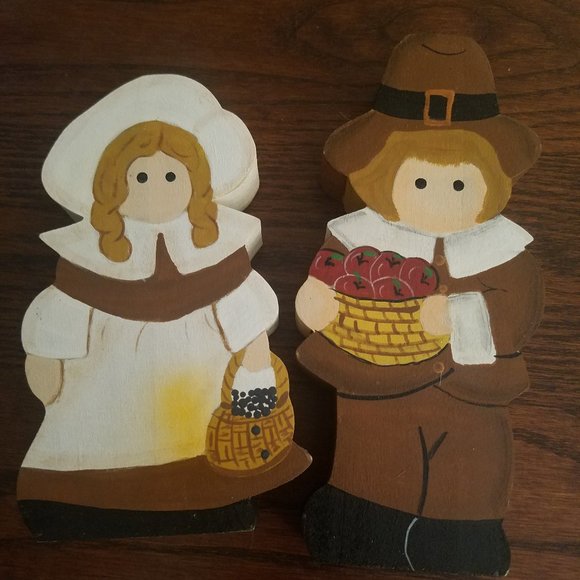 Pilgrim Couple Handcarved & Painted Thanksgiving - Picture 2 of 6